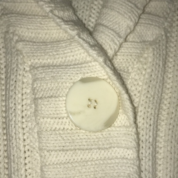 CHARTER CLUB chunky knit sweater one large button closure cream colored size XL - Picture 3 of 9